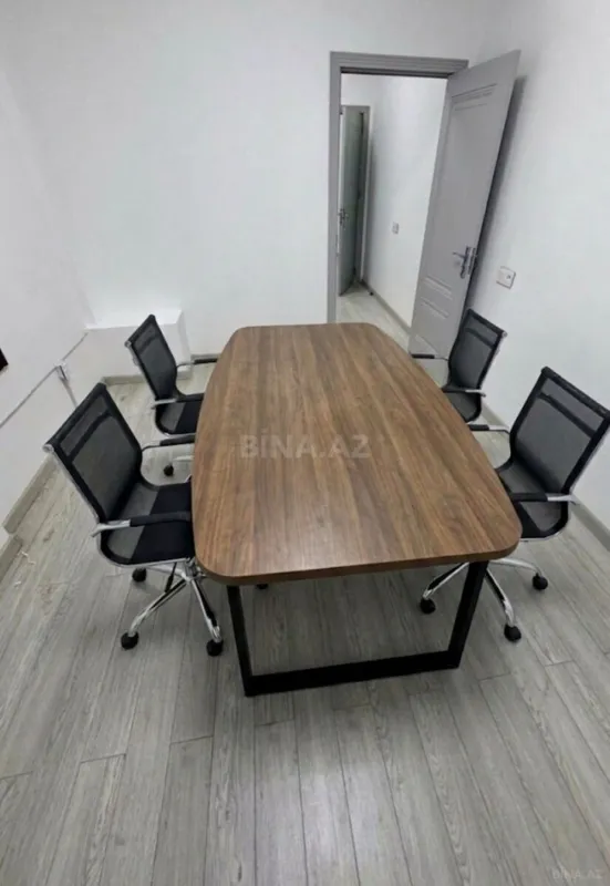 Kirayə verilir 4 otaqlı ofis 70 m²