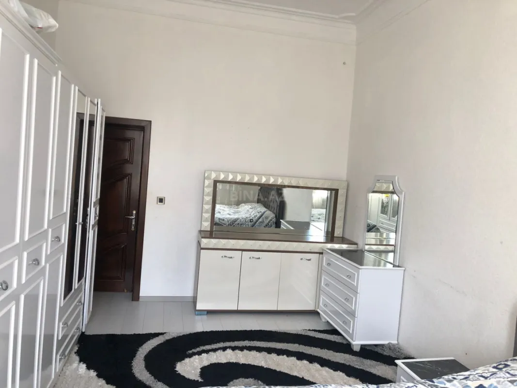 Satılır 3 otaqlı mənzil 80 m²