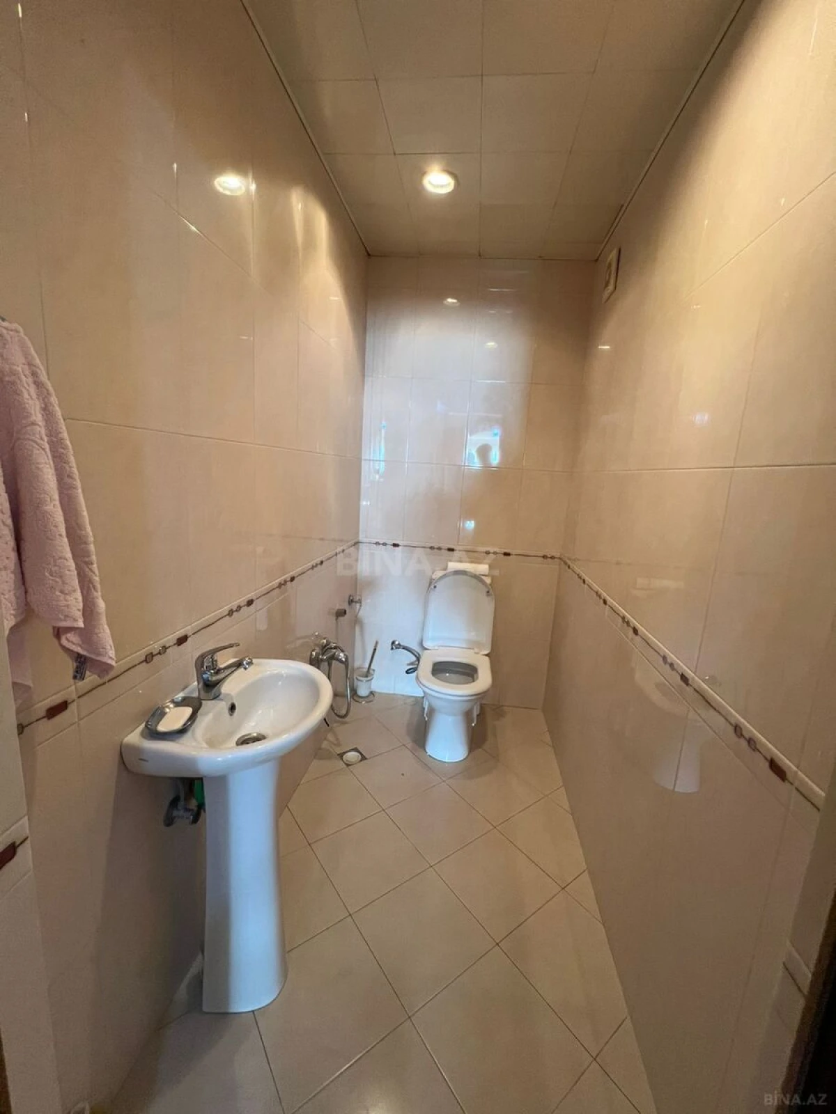 Satılır 3 otaqlı mənzil 167 m²