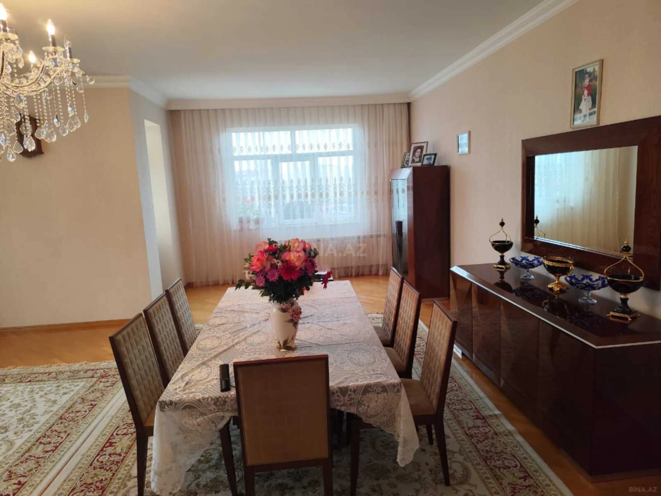 Satılır 3 otaqlı mənzil 167 m²