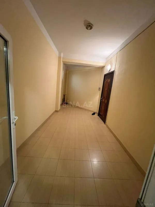 Satılır 3 otaqlı mənzil 167 m²