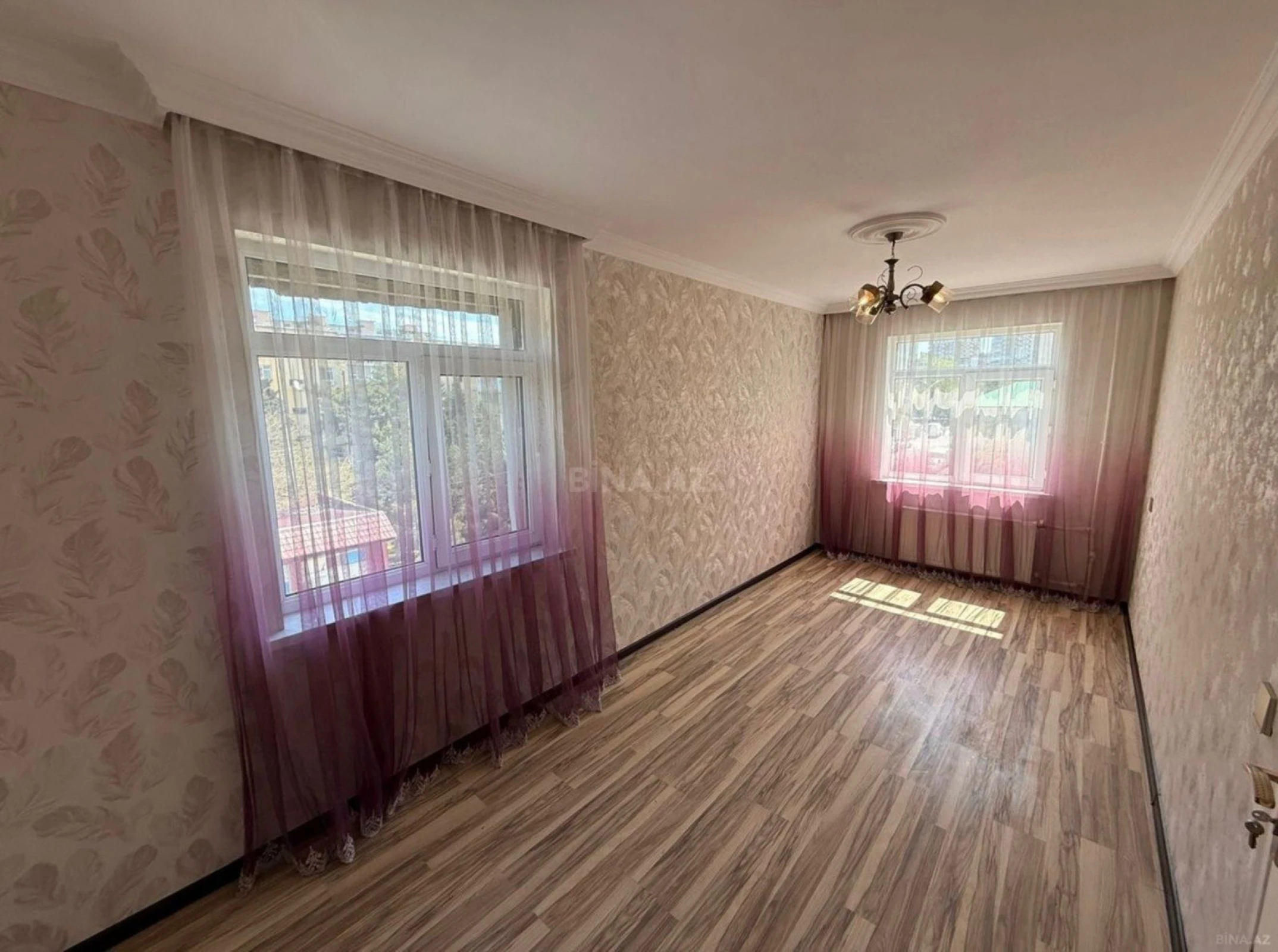Satılır 2 otaqlı mənzil 50 m²