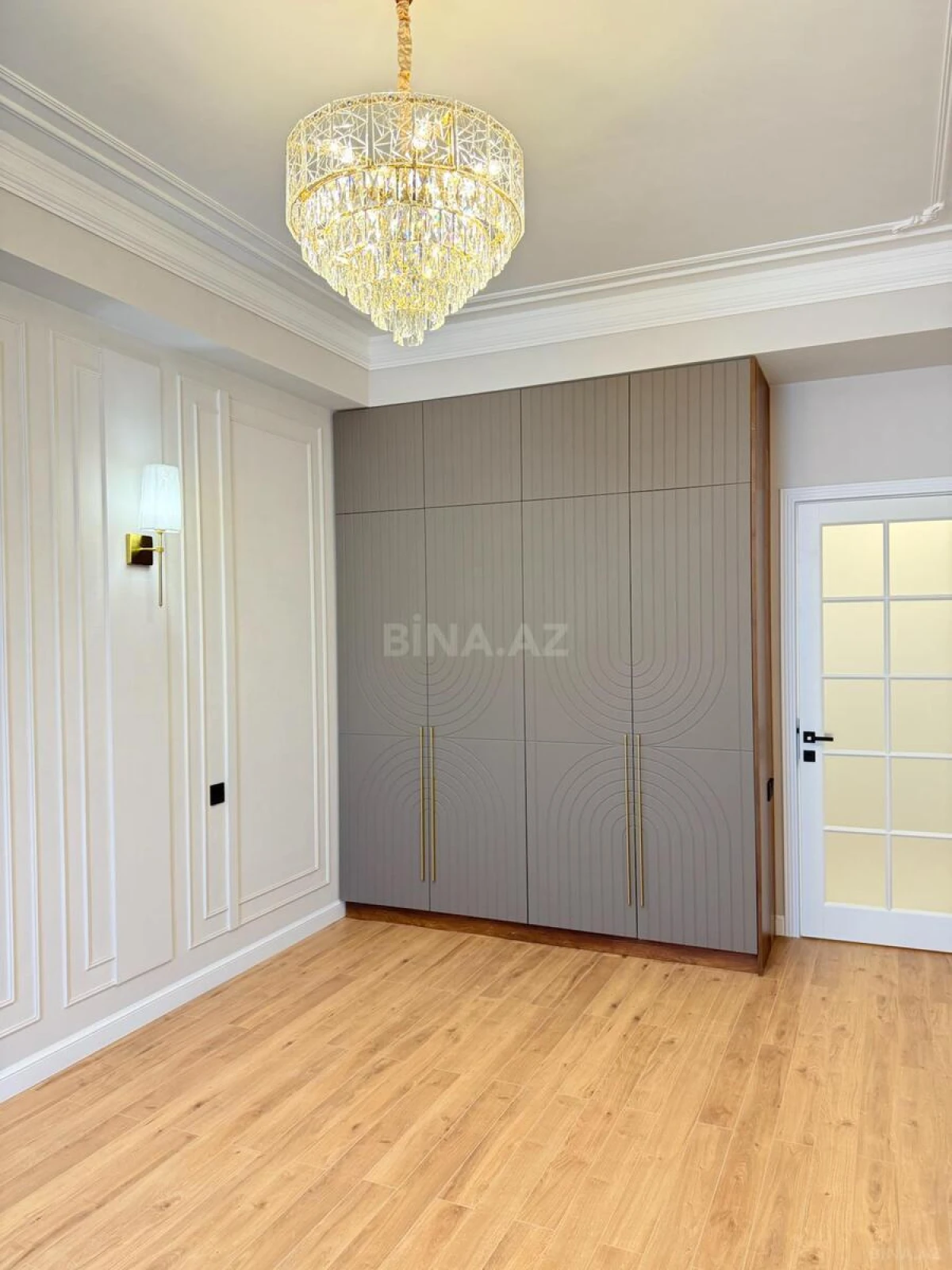 Satılır 3 otaqlı mənzil 101 m²