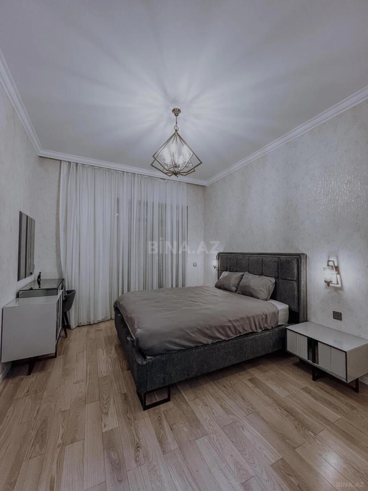 Kirayə verilir 2 otaqlı mənzil 70 m²