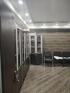 Kirayə verilir 7 otaqlı ofis 210 m²
