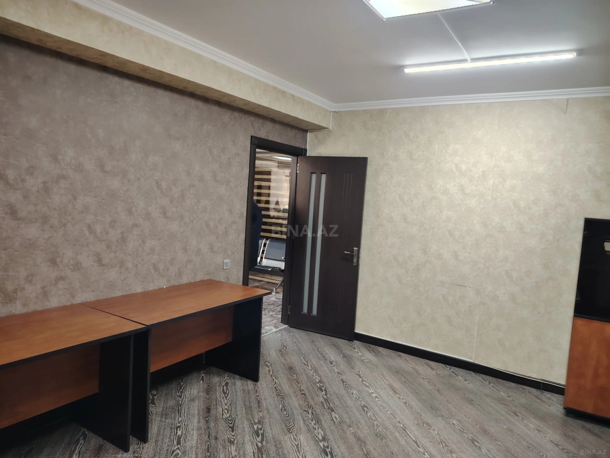 Kirayə verilir 7 otaqlı ofis 210 m²