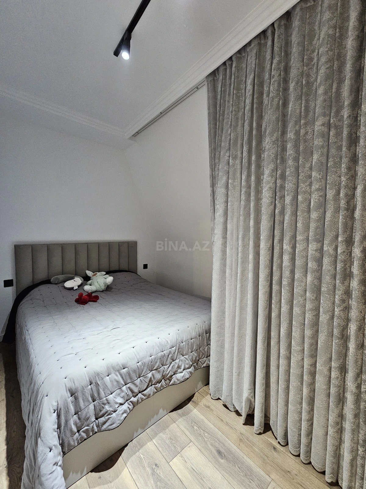 Satılır 3 otaqlı mənzil 85 m²