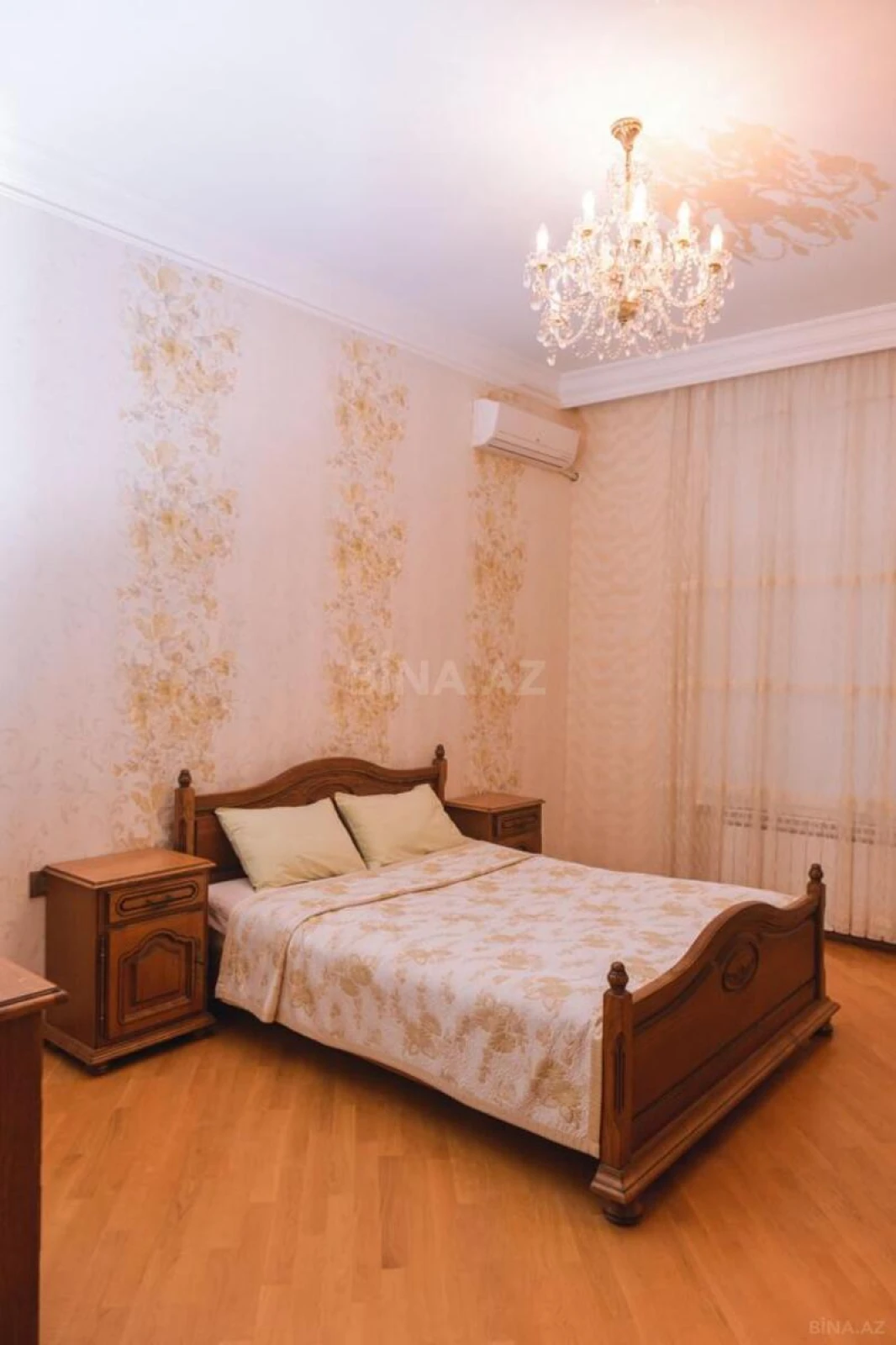 Kirayə verilir 5 otaqlı həyət evi 250 m²