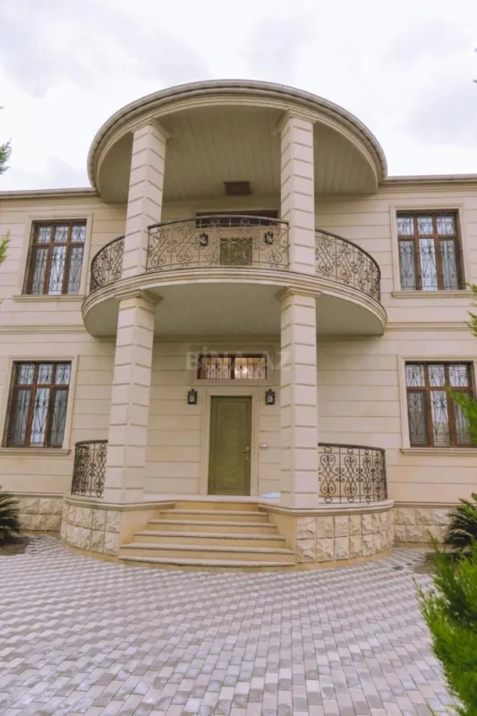 Kirayə verilir 5 otaqlı həyət evi 250 m²