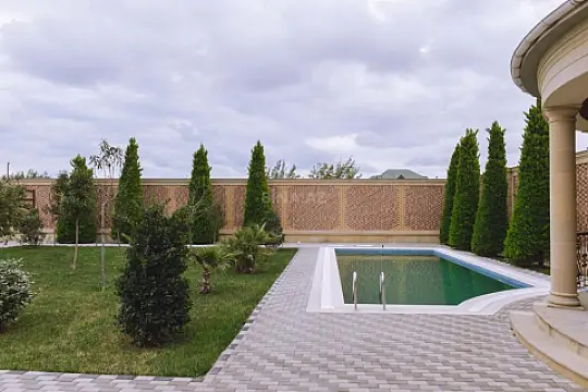 Kirayə verilir 5 otaqlı həyət evi 250 m²