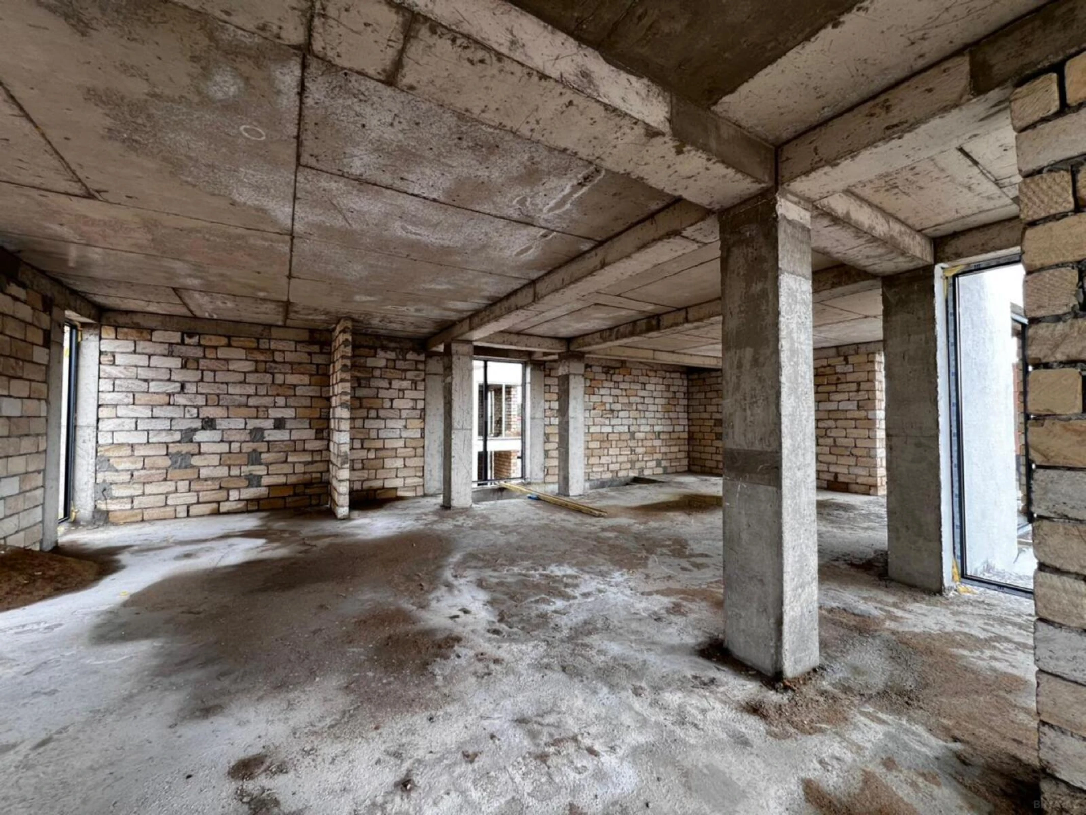 Satılır 6 otaqlı həyət evi 295 m²