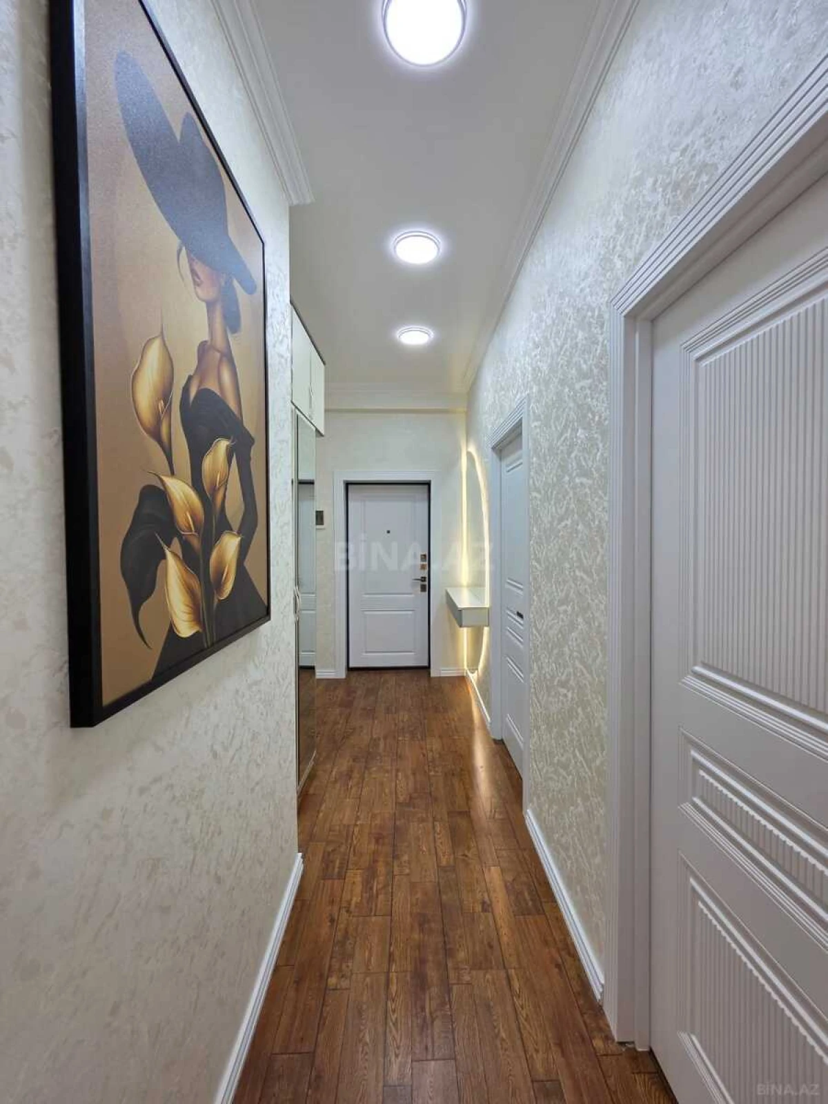 Satılır 2 otaqlı mənzil 70 m²