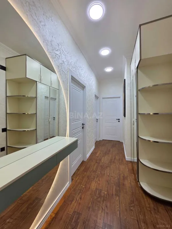 Satılır 2 otaqlı mənzil 70 m²