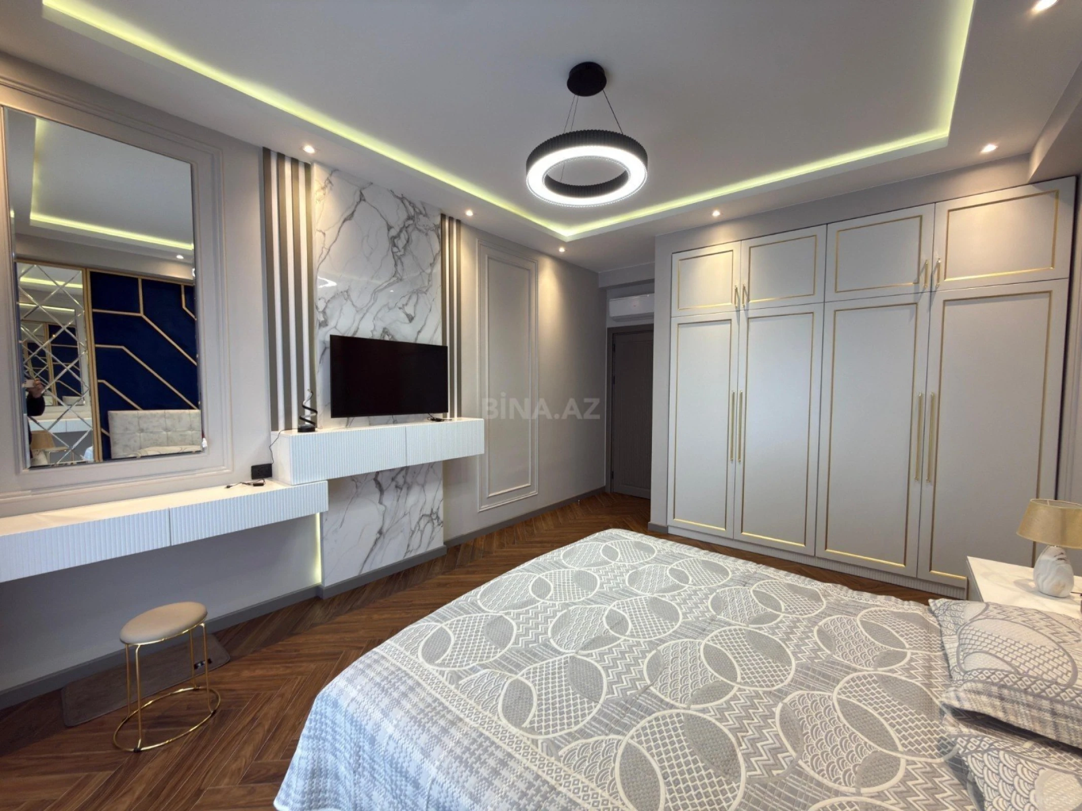 Kirayə verilir 3 otaqlı mənzil 105 m²