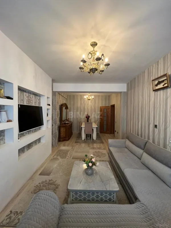 Satılır 2 otaqlı mənzil 72 m²