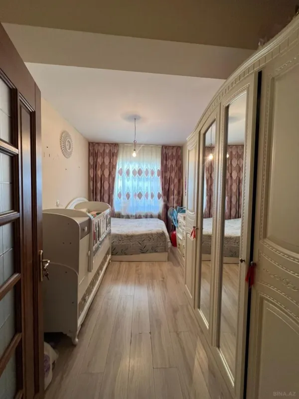 Satılır 2 otaqlı mənzil 72 m²