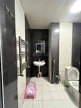 Satılır 2 otaqlı mənzil 72 m²