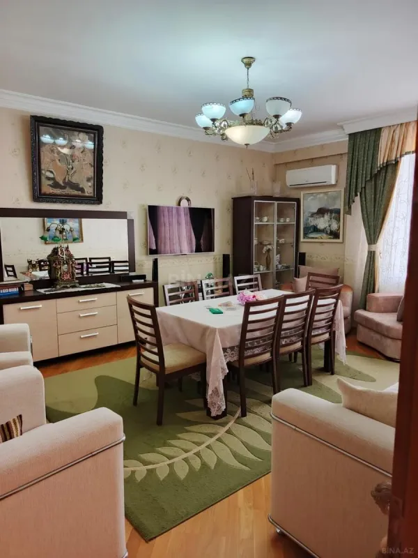 Satılır 3 otaqlı mənzil 106 m²