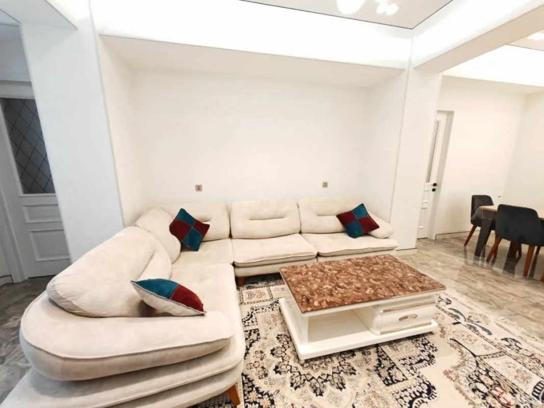 Satılır 3 otaqlı mənzil 73 m²