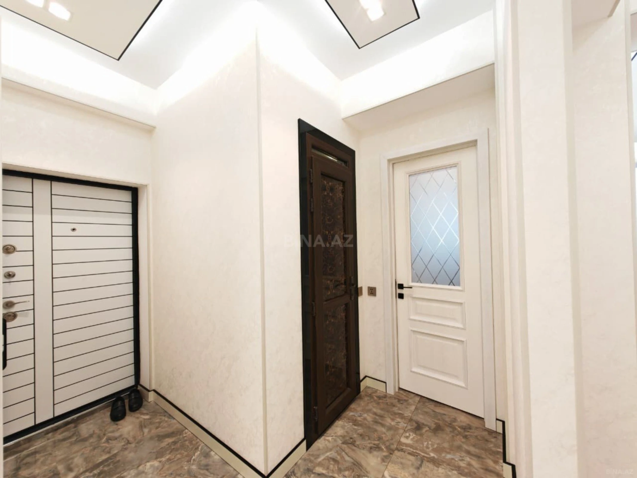 Satılır 3 otaqlı mənzil 73 m²