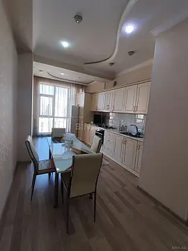 Kirayə verilir 2 otaqlı mənzil 120 m²