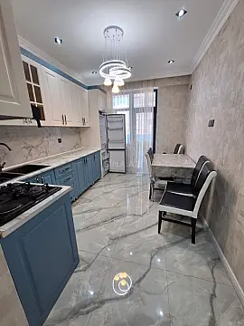 Kirayə verilir 2 otaqlı mənzil 90 m²