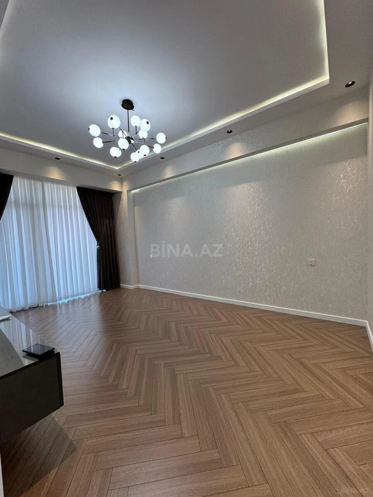 Satılır 2 otaqlı mənzil 65 m²