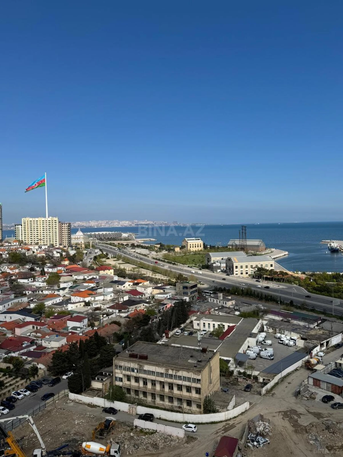 Satılır 2 otaqlı mənzil 65 m²