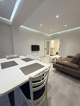 Kirayə verilir 2 otaqlı mənzil 100 m² — Bakı, Xətai 2 otaq 100.00 m²