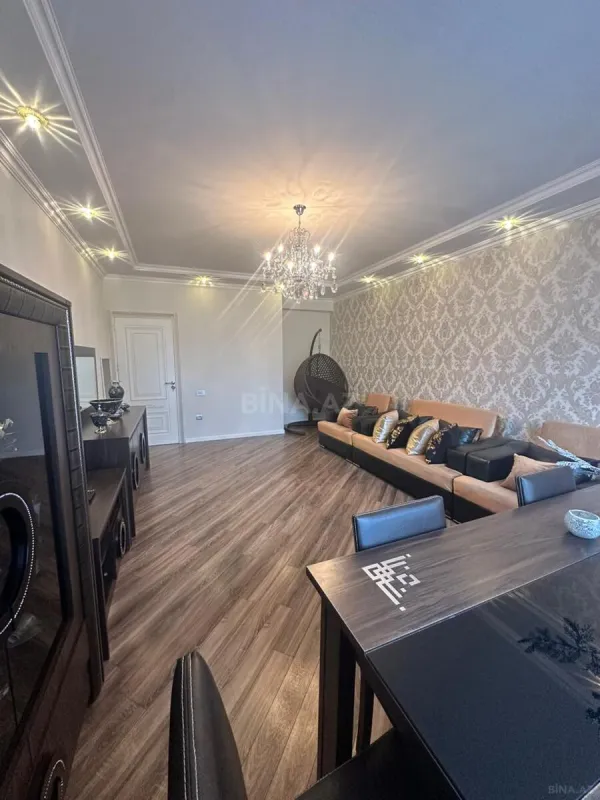 Satılır 2 otaqlı mənzil 66 m²