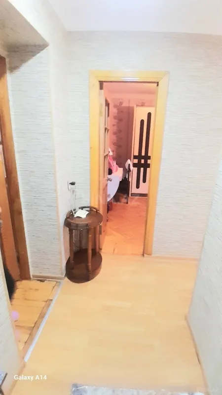 Satılır 3 otaqlı mənzil 64 m²