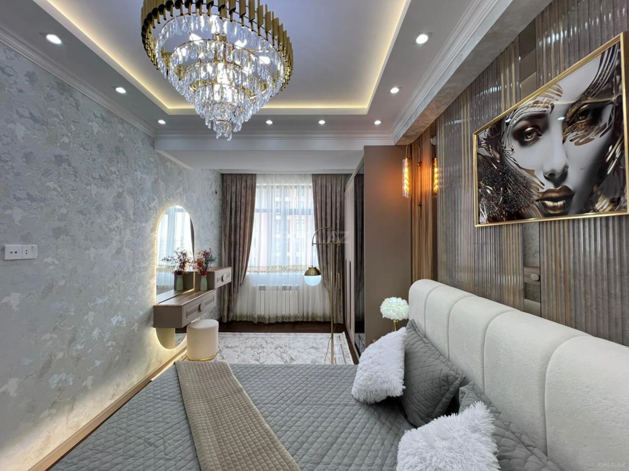 Satılır 3 otaqlı mənzil 129 m²