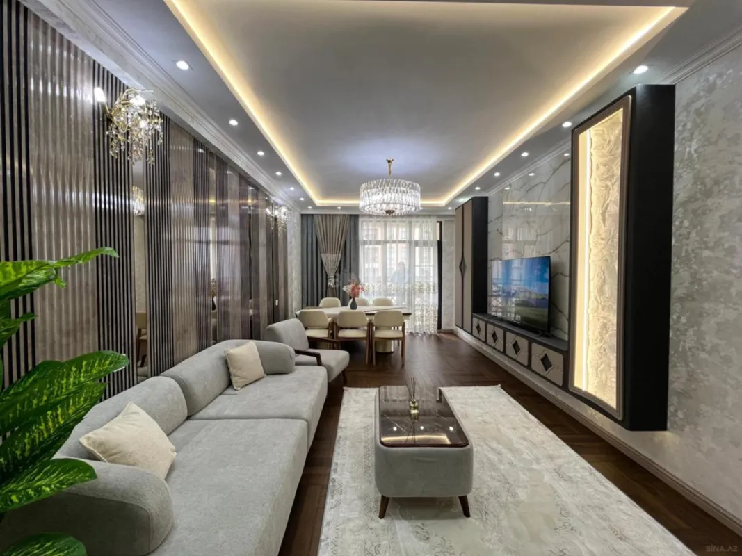 Satılır 3 otaqlı mənzil 129 m²