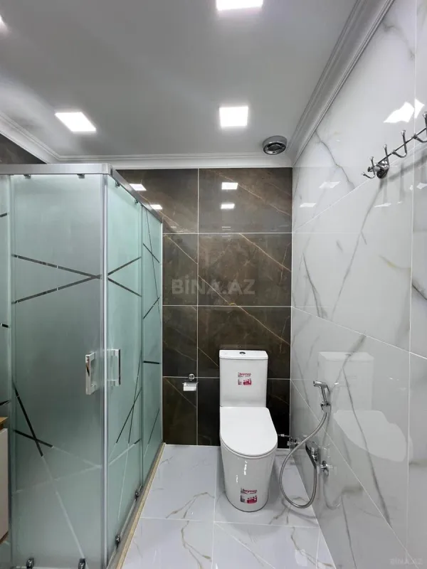 Satılır 3 otaqlı mənzil 129 m²