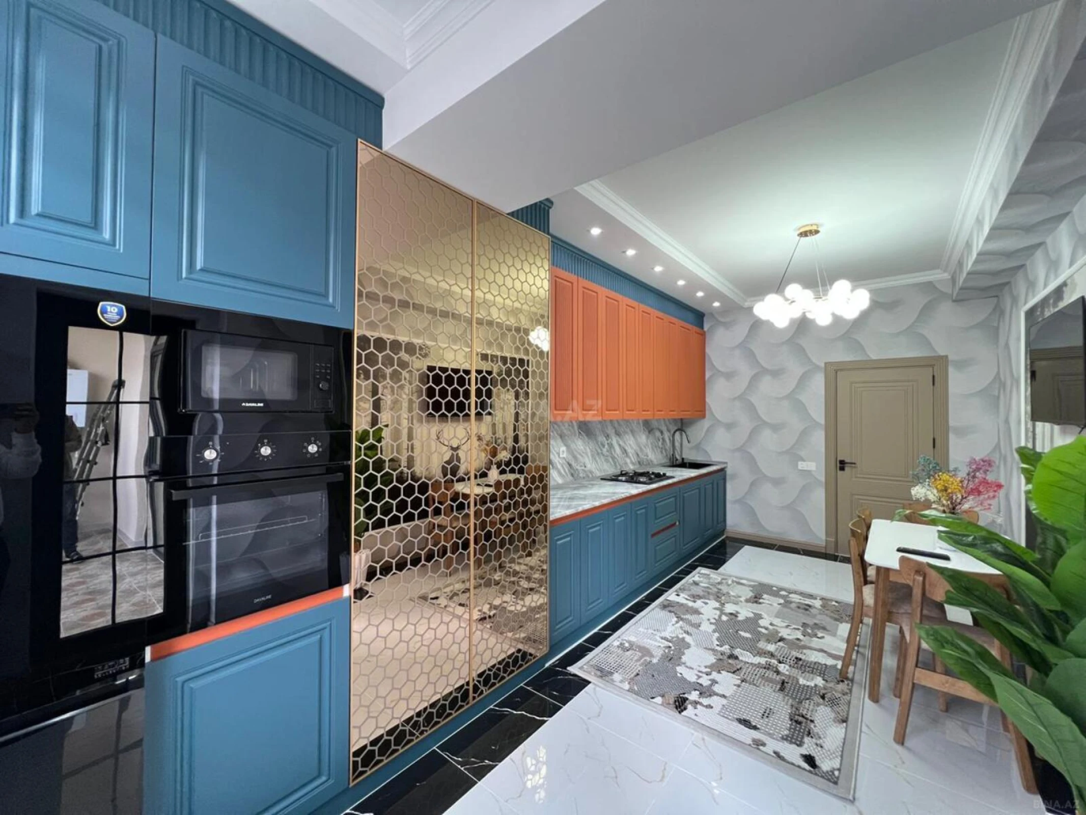 Satılır 3 otaqlı mənzil 129 m²