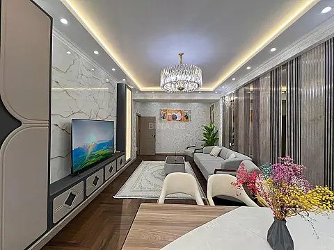 Satılır 3 otaqlı mənzil 129 m²