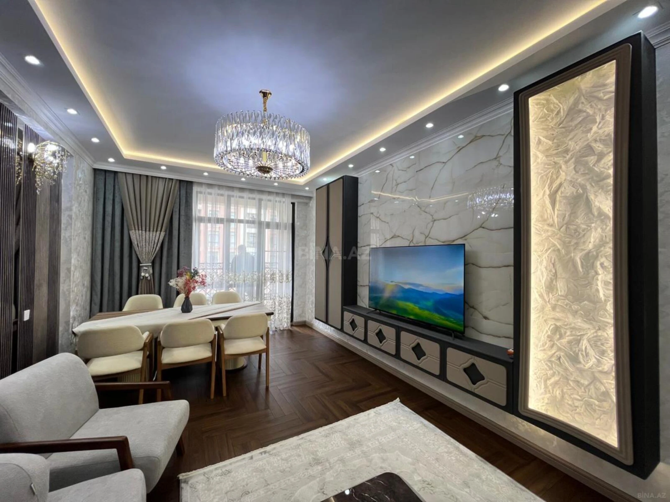 Satılır 3 otaqlı mənzil 129 m²
