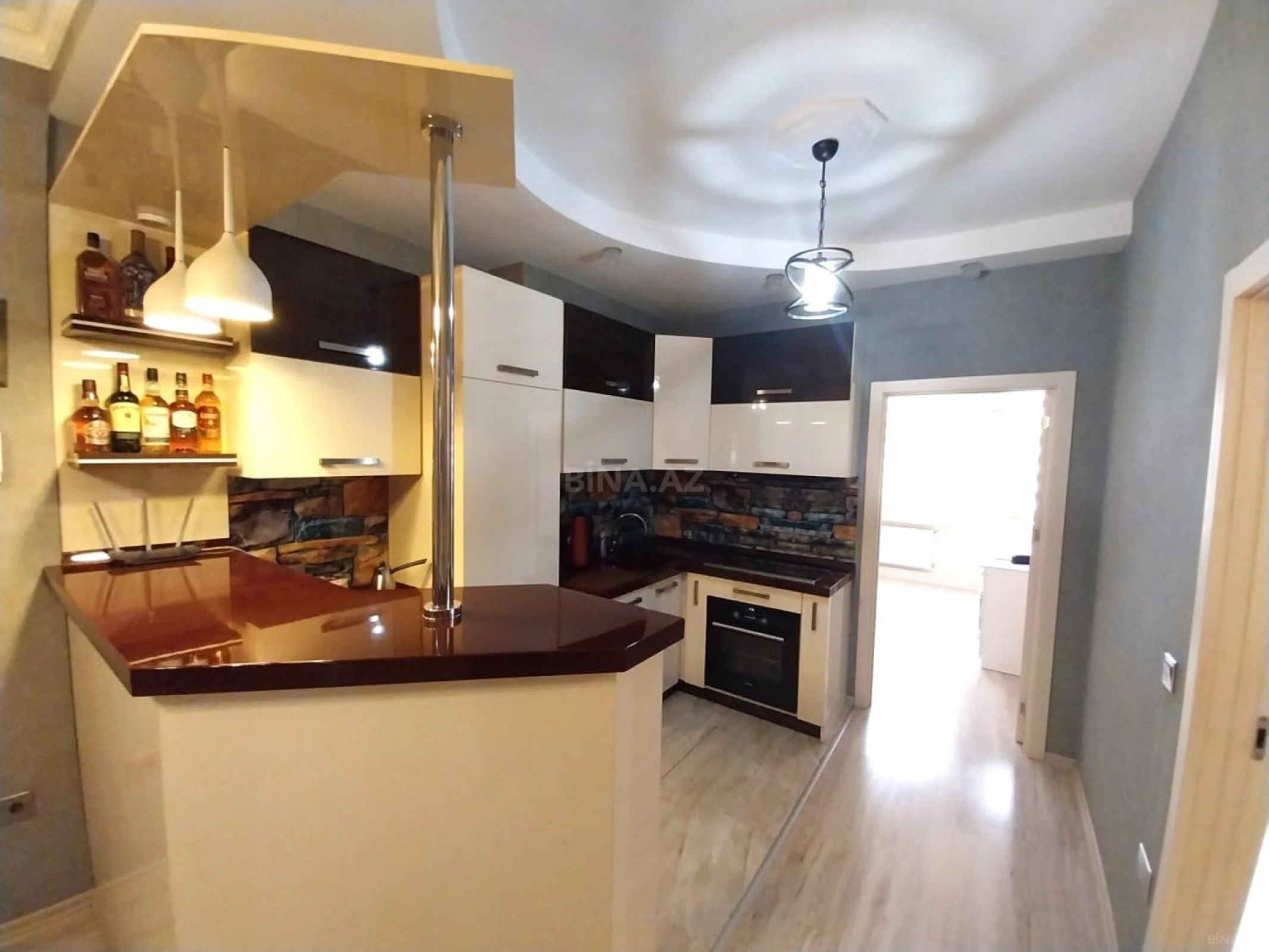 Satılır 3 otaqlı mənzil 102.5 m²