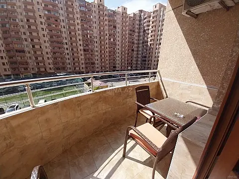 Satılır 3 otaqlı mənzil 102.5 m²