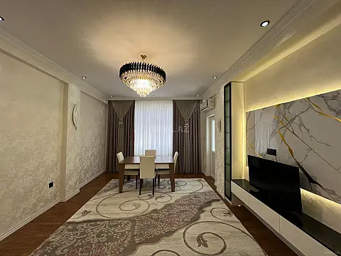 Satılır 2 otaqlı mənzil 70 m²