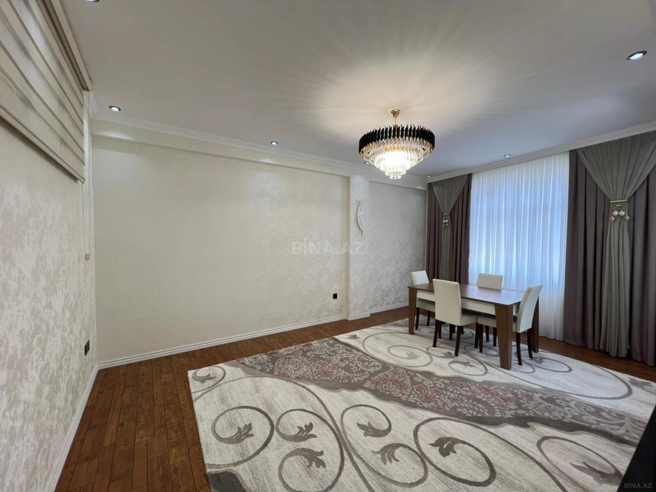 Satılır 2 otaqlı mənzil 70 m²