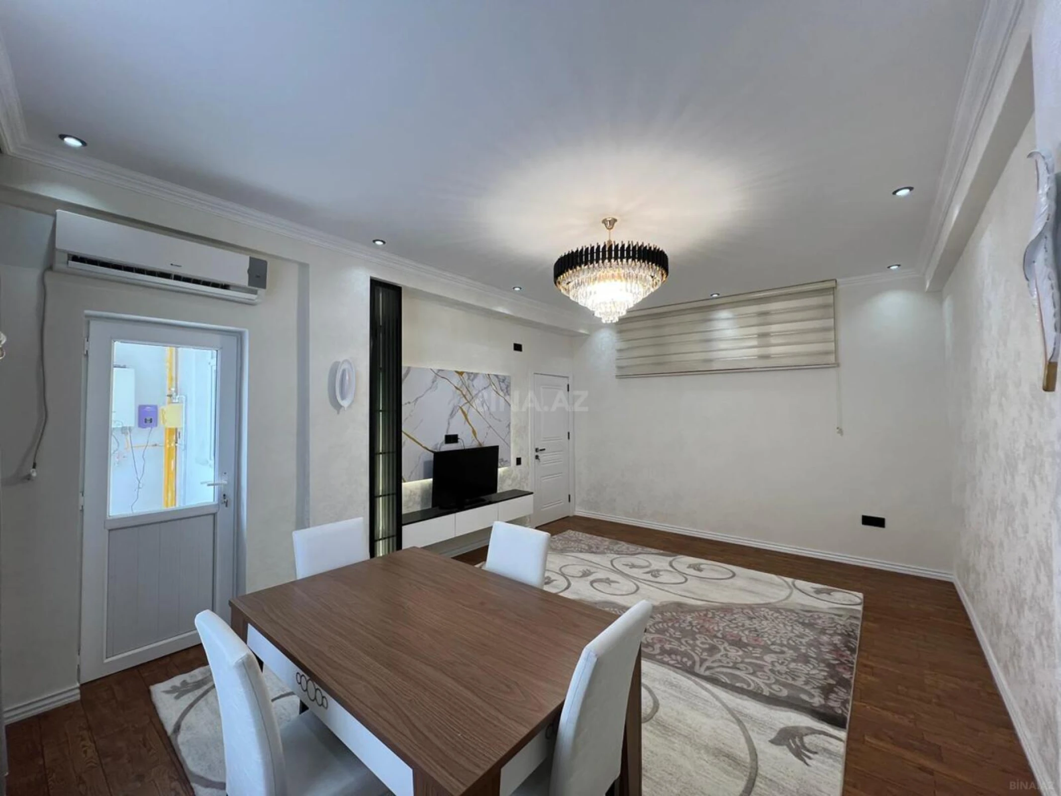 Satılır 2 otaqlı mənzil 70 m²