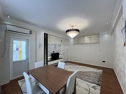 Satılır 2 otaqlı mənzil 70 m²