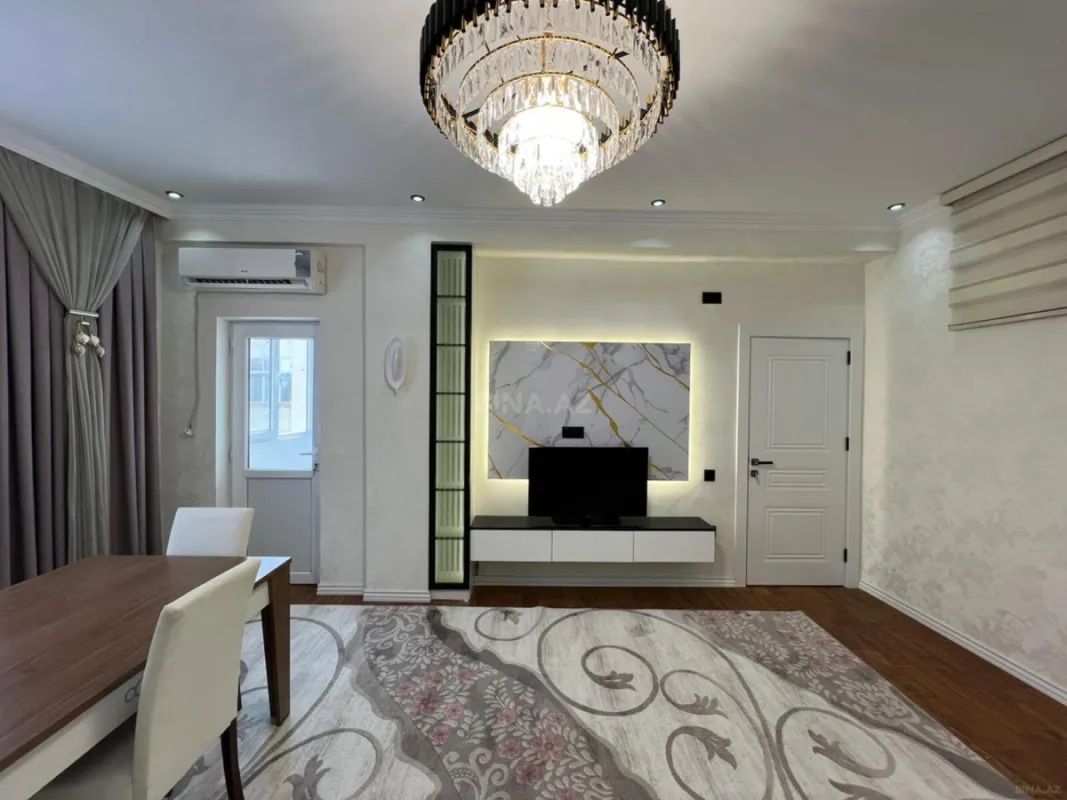 Satılır 2 otaqlı mənzil 70 m²