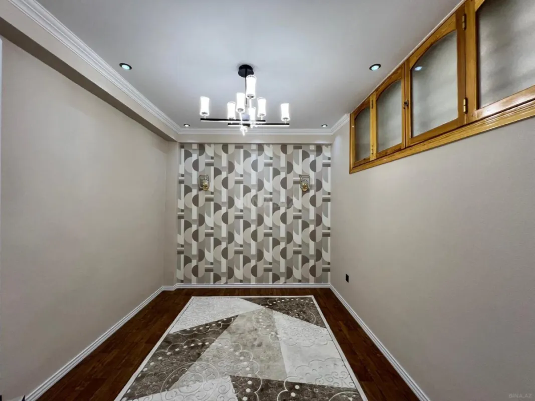 Satılır 2 otaqlı mənzil 70 m²