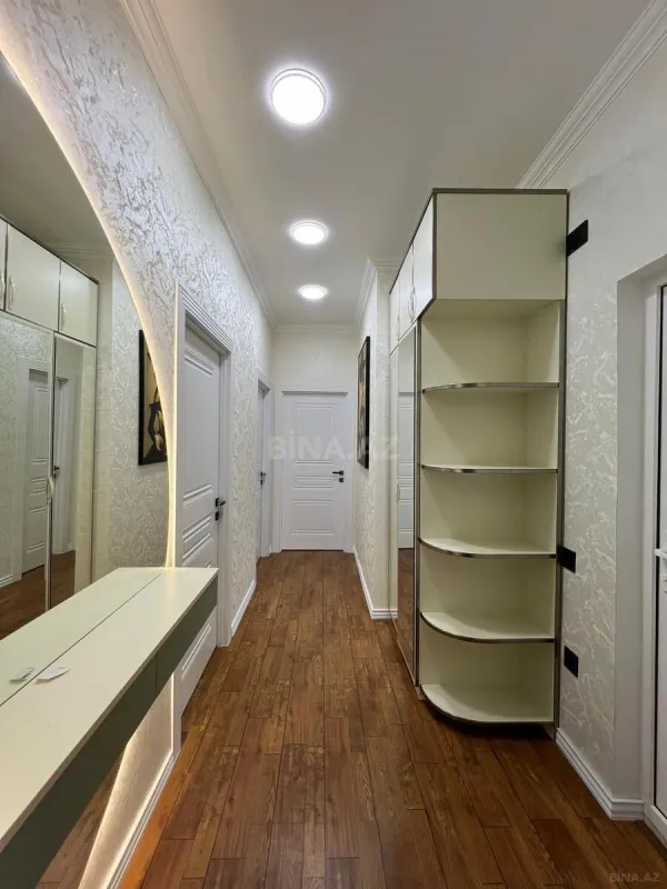 Satılır 2 otaqlı mənzil 70 m²