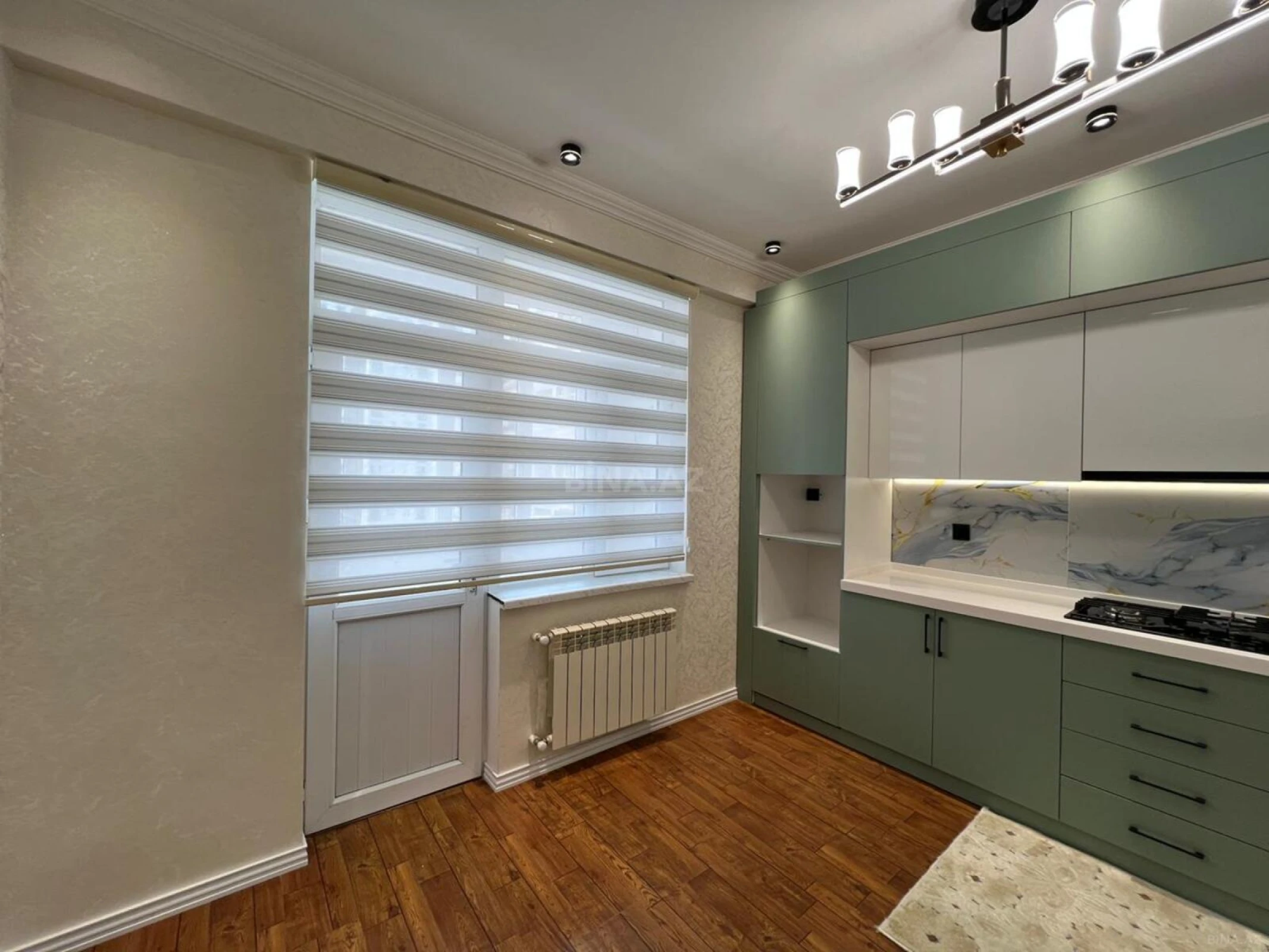 Satılır 2 otaqlı mənzil 70 m²