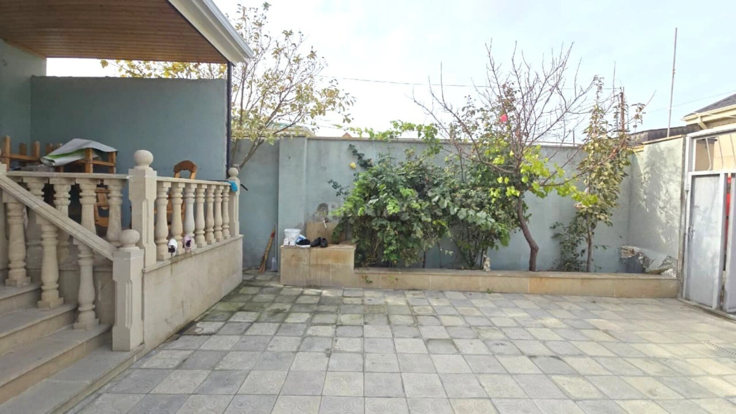 Satılır 4 otaqlı həyət evi 120 m²