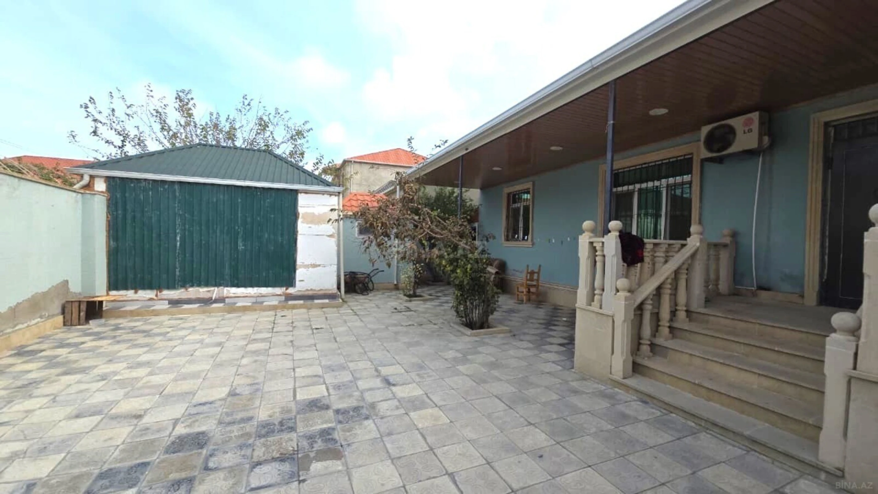 Satılır 4 otaqlı həyət evi 120 m²