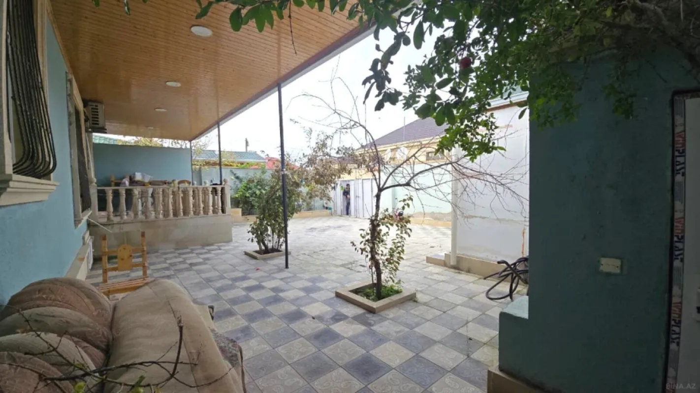 Satılır 4 otaqlı həyət evi 120 m²